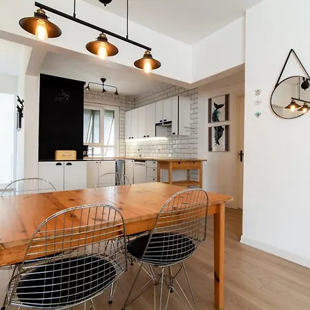Modern Flat With Central Location In Kadikoy アパート *