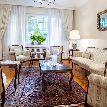 Chic Flat With Balcony Close To Caddebostan Shore