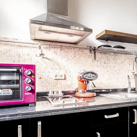 Unique Flat With Excellent Location In Beyoglu Apartment