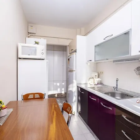 Chic Flat With Balcony Close To Caddebostan Shore Daire İstanbul