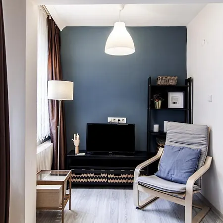 Amazing Flat Close To Kabatas Ferry Station *