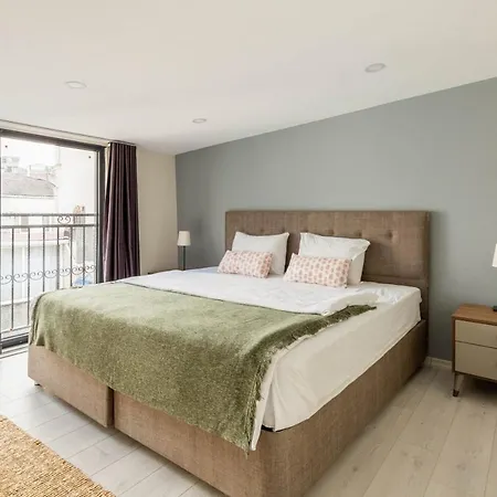 Exquisite Flat With Terrace In Nisantasi شقة *