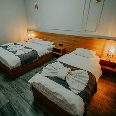 Otel Grand Quars *