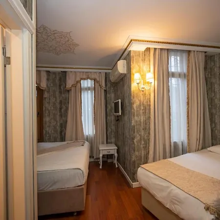 Fuat Bey Palace & Стамбул