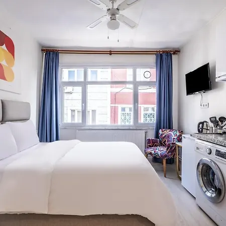 Modern Studio In Sisli Apartment *
