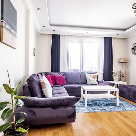 Flat In Maltepe With Balcony Near Shopping Malls アパート イスタンブール
