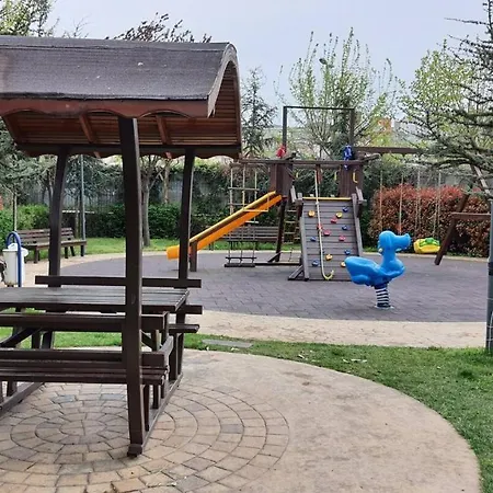 Apartmán Magneficent Luxury With Pool And Fitnes *