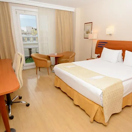 By Ihg Hotel