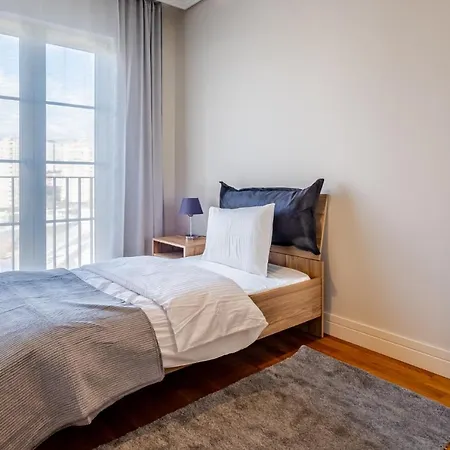 Flat With Balcony In Umraniye Daire İstanbul