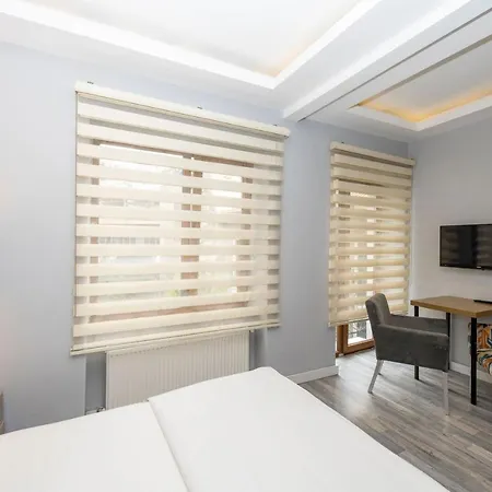 Cirrus Otel