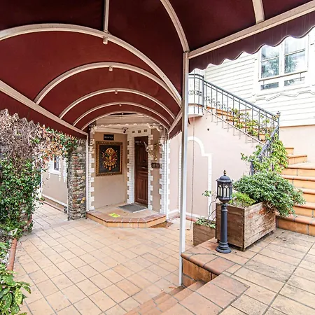 Hotel Splendid Studio In Historic Mansion In Beylerbeyi Istanbul