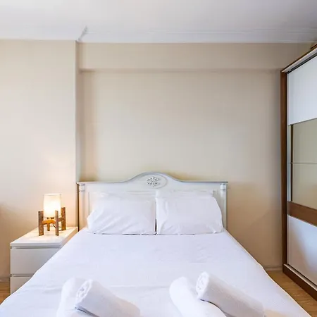Apartment Flat With Shared Pool Near Sabiha Gokcen Airport Istanbul