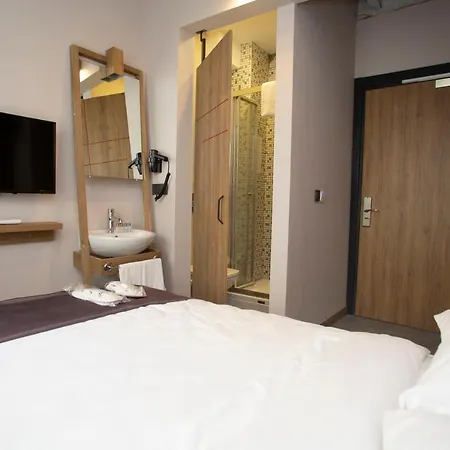 Jurnal Hotel 2*