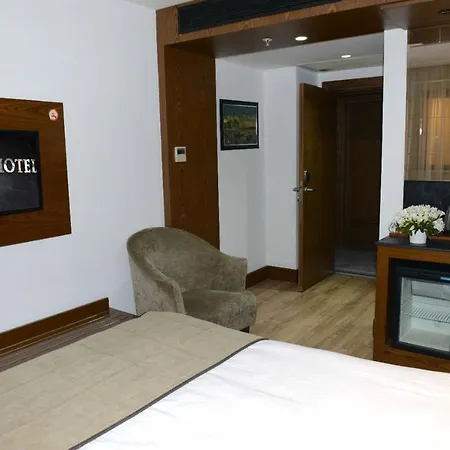 Style Sisli מלון 4*