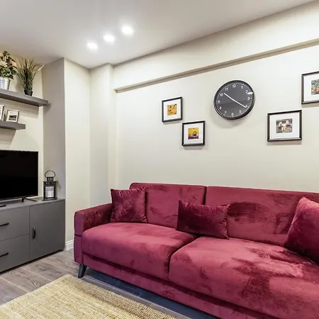Cozy And Compact Flat In Sisli דירה איסטמבול