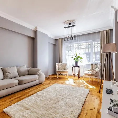 Fully Furnished Magnificent Flat In Uskudar *