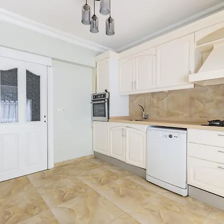 Fully Furnished Magnificent Flat In Uskudar Apartment Istanbul