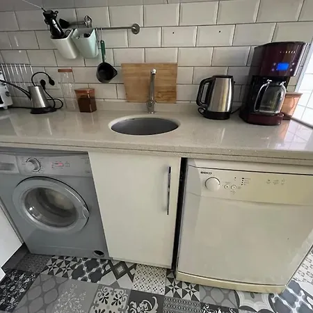 Terrace Flat In The Kadikoy Center 公寓 *