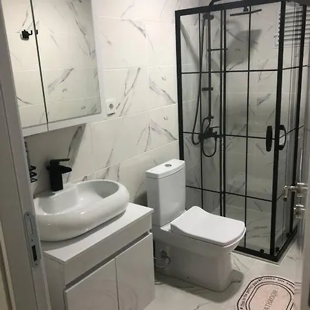 Ultra Lux Beside Metro And Sabiha Gokcen Airport Istanbul