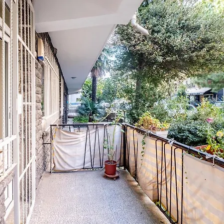 Daire Chic Flat With Balcony Close To Caddebostan Shore İstanbul