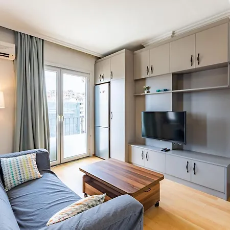 Central And Modern Flat With City View In Sisli * اسطنبول