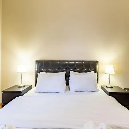 Flat 10-min Walk To Taksim Square In Sisli