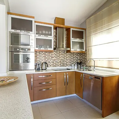 Bosphorus View Flat With Terrace In Arnavutkoy شقة اسطنبول