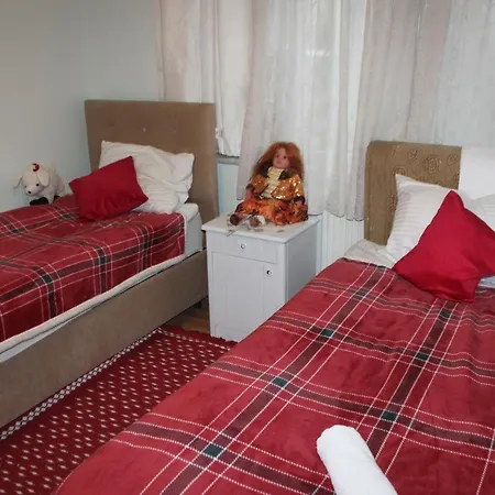 Appartement Two Bedroom Flat In The Garden At The Bosphorus *