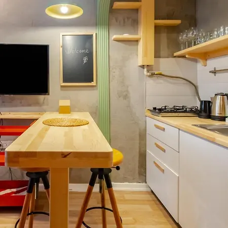 Pleasant Flat Near Taksim Square In Beyoglu アパート