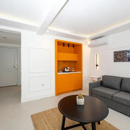 Hotel Juno Taksim 2*