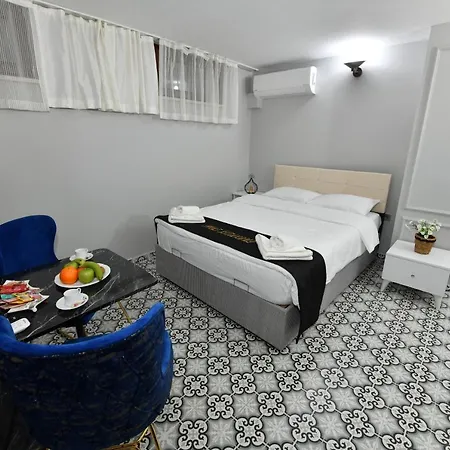 Port Residences 公寓式酒店 *