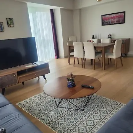 5 Etoiles 1+1 Avec Piscine *