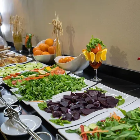Hotell Business Life 4*