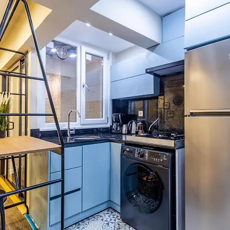 Centrally Located Flat In Sisli *