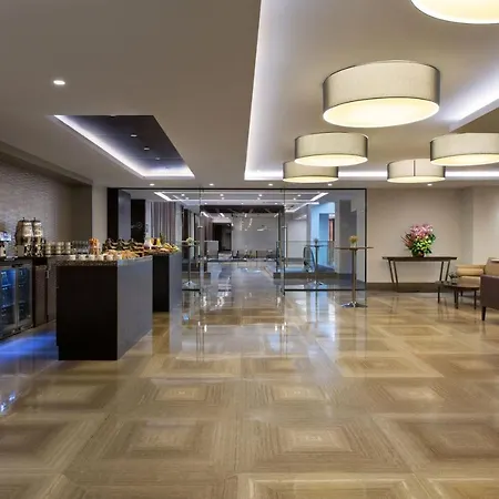 Sheraton Center 5*