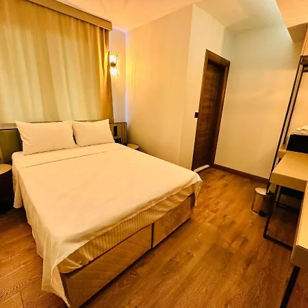 Hotel Royal