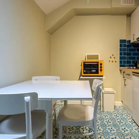 Lovely And Flat In Sisli With Backyard * Istanbul