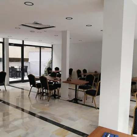 Royal Hotel 3*