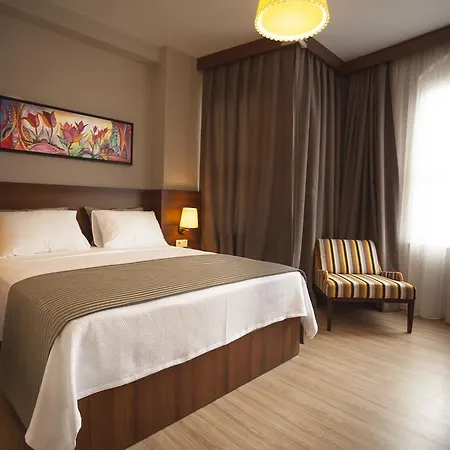 Cordis Hotel