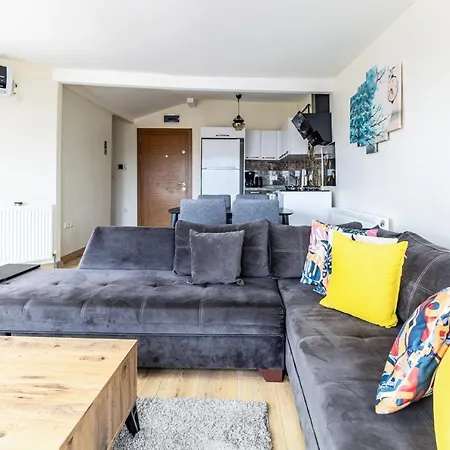 View Flat W Terrace 10 Min To Buyaka Mall Apartment