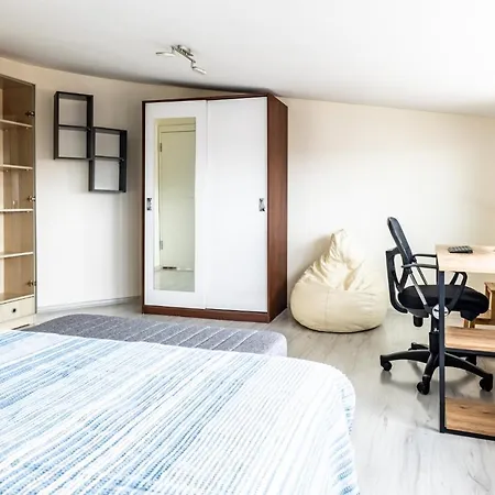 Apartment View Flat W Terrace 10 Min To Buyaka Mall