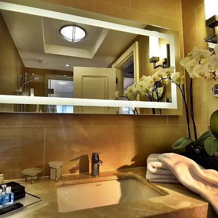 Otel Titanic Comfort Sisli
