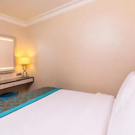 Grand Yavuz Sultanahmet Otel 4*
