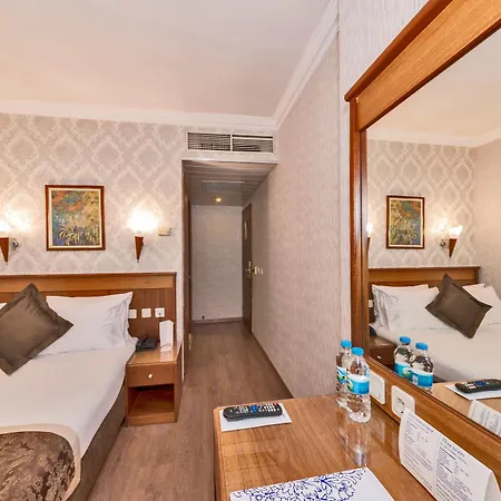 מלון Four Sides Taksim Lion Hotel&spa 4*