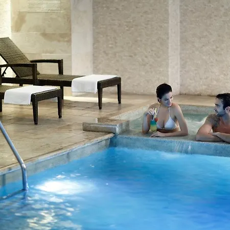 فندق داركهيل 4*
