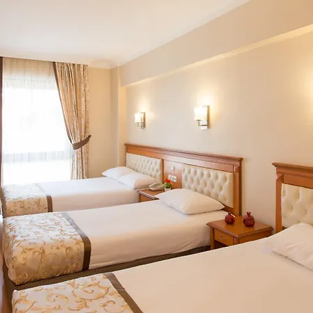 Prestige Old City 3*
