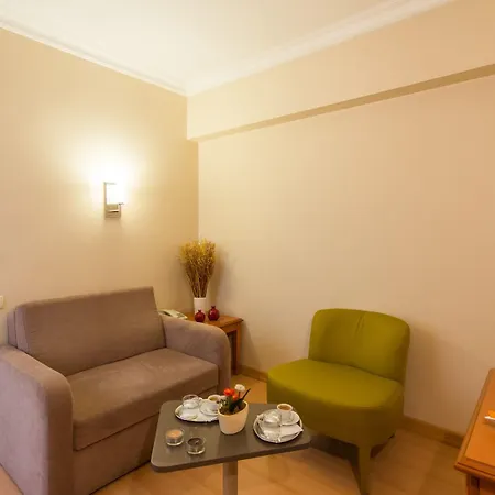 Prestige Old City מלון 3*