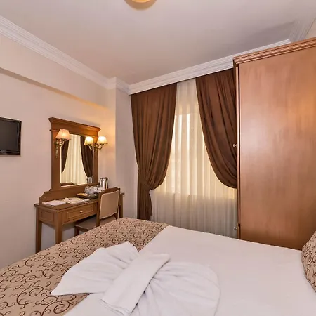 Hotel Laleli Gonen 3*