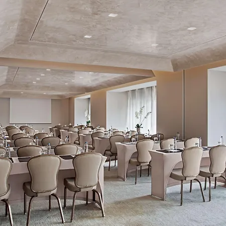 Hyatt Centric Levent מלון 5*