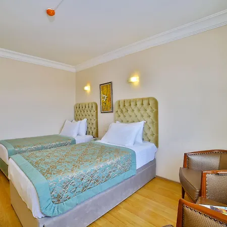 Hotel Grand Ant